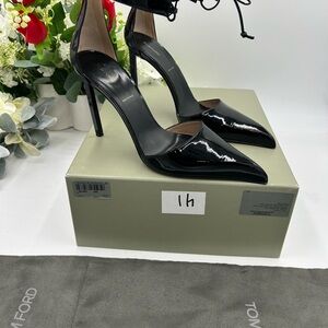 Tom Ford Black Patent Leather Women ankle tie 105 mm pumps size 41 made Italy
